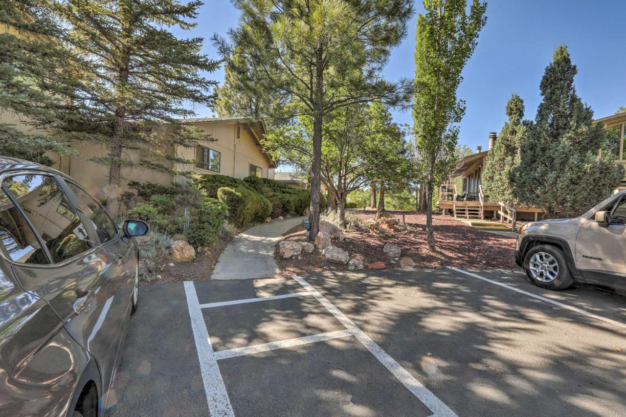 Flagstaff Townhome - Walk To Country Club And Pools! Exterior photo